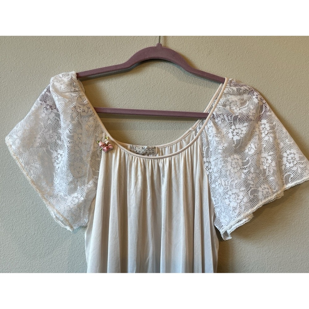 Vintage Val Mode Ivory Full-length Nightgown Lingerie with Puffy Lace Sleeves